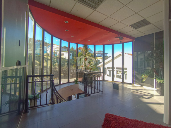 ARMAZÉM EM RORIZ, SANTO TIRSO